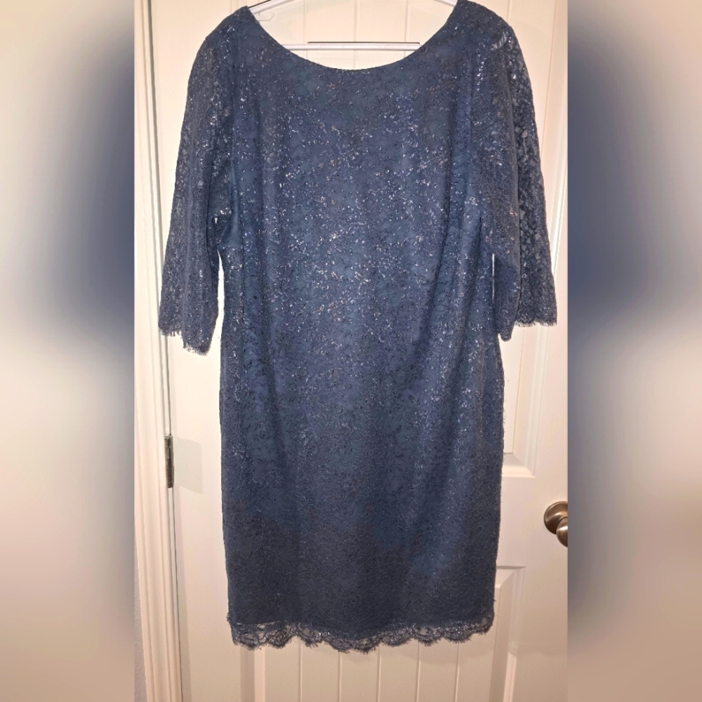 Calvin Klein Beautiful Ice Blue Shimmering 3/4 Sleeve Dress NWOT 2X ❤️